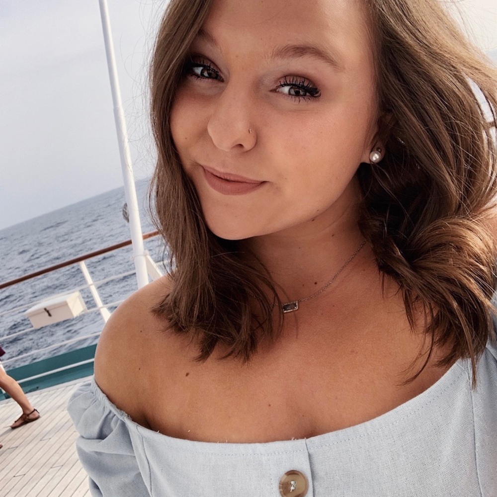 Meet your Posher, Molly